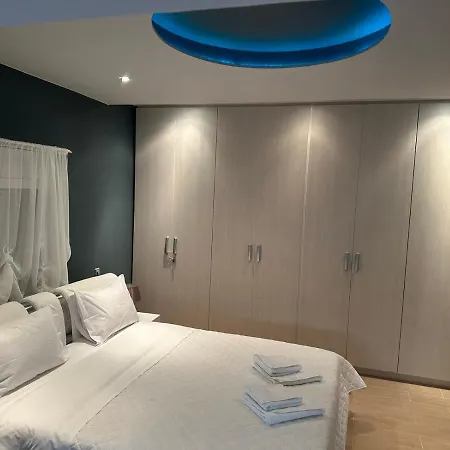 Apartment Marmari 1 *
