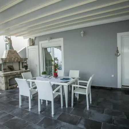 Marmari 1 Apartment *